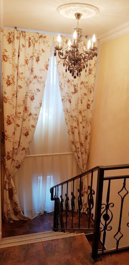 Cazare La Troita Hotel Кодлеа Екстериор снимка
